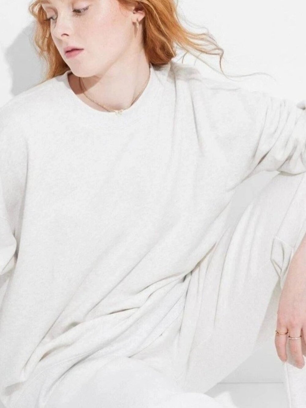 Brand New- Wild Fable Oversized Pullover Sweatshirt - NWT - L - Picture 2 of 3
